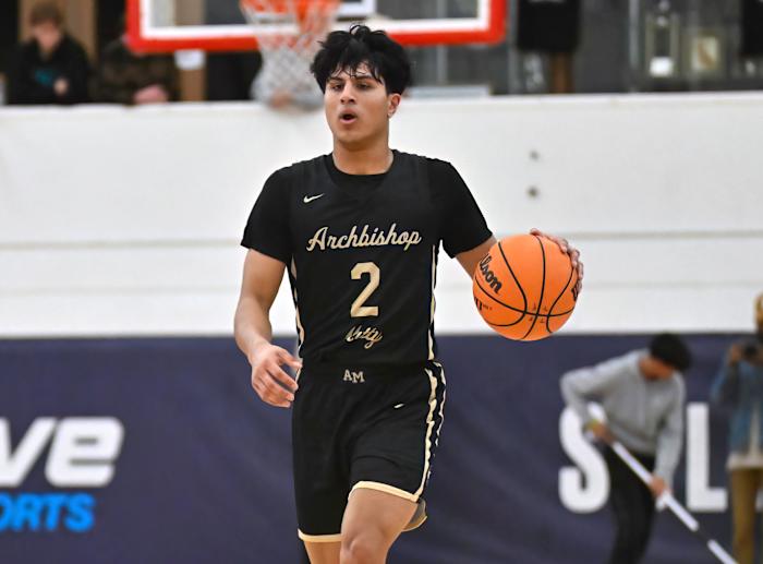 Archbishop Mitty vs Carlsbad Torrey Pines Holiday Classic December 29, 2023 Photo-Justin Fine85